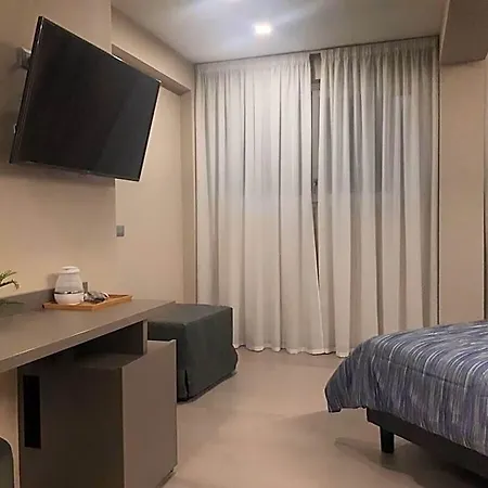 Smart Sei Chiese 2* Boloňa